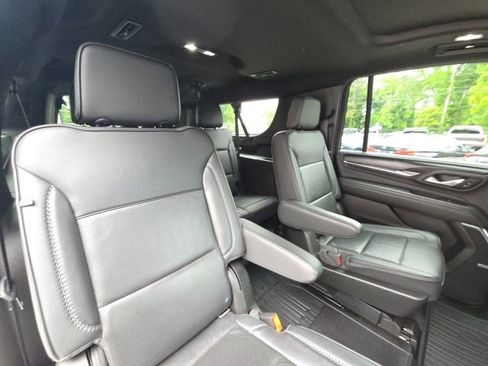 Used 2021 GMC Yukon XL Denali w/ Denali Premium Package AWD/4WD image 17
