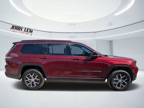 New 2025 Jeep Grand Cherokee L Limited image 2