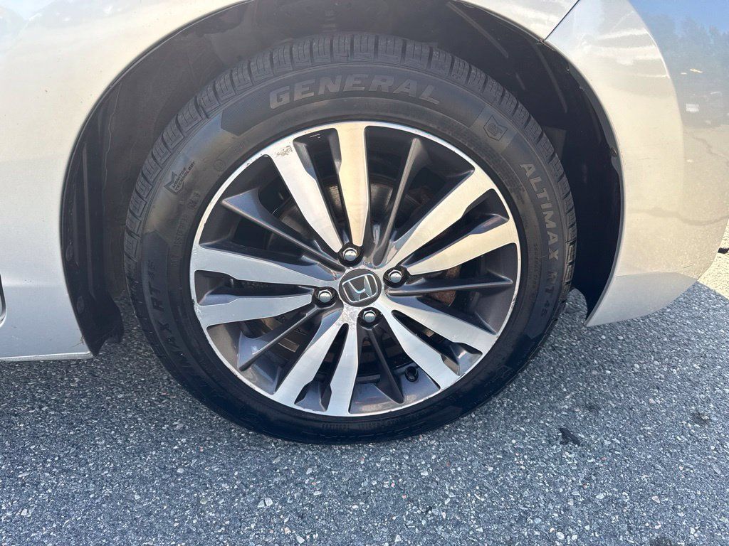 Used 2016 Honda Fit EX image 13