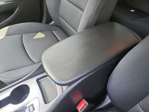 Used 2024 Chevrolet Malibu LS FWD image 23