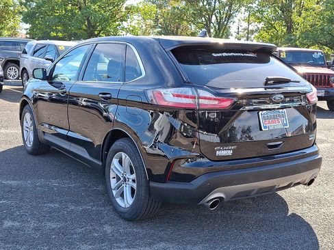 Used 2020 Ford Edge SEL w/ Convenience Package image 4