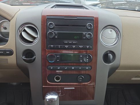 Used 2005 Ford F150 XLT image 20