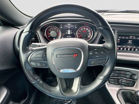 Used 2022 Dodge Challenger R/T image 12