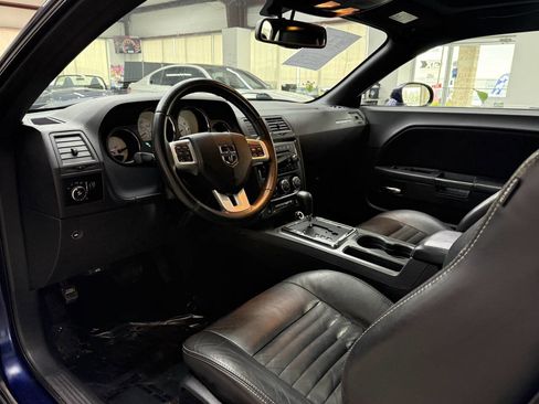 Used 2013 Dodge Challenger SXT Plus RWD image 16