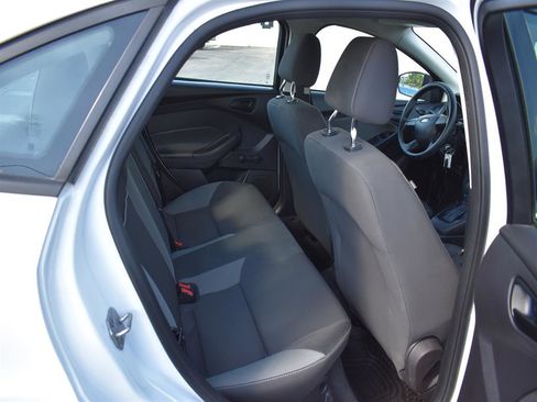 Used 2014 Ford Focus S image 6
