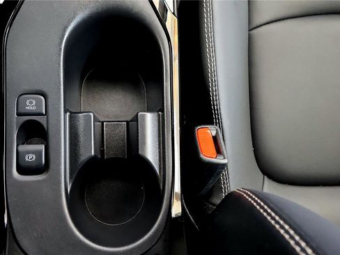 Used 2025 Toyota Corolla XLE image 34