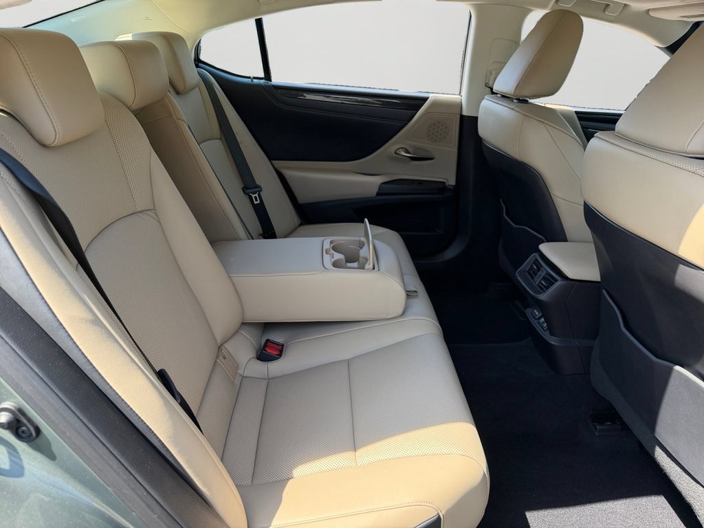 Used 2020 Lexus ES 350 w/ Accessory Package 2 FWD image 8