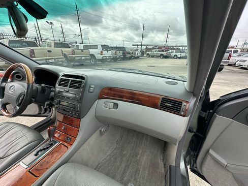Used 2003 Lexus LS 430 RWD image 60