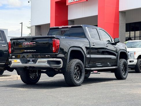 Used 2019 GMC Sierra 1500 SLT w/ SLT Premium Plus Package AWD/4WD image 43