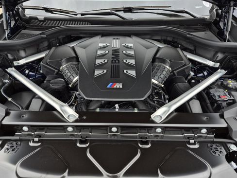 New 2026 BMW X5 M60i image 12