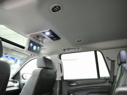 Used 2018 GMC Yukon SLT w/ Open Road Package image 23