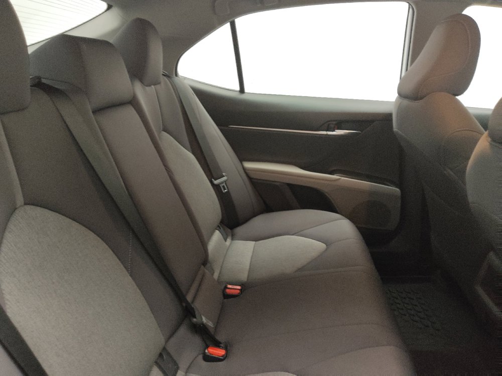 Used 2021 Toyota Camry LE FWD image 19