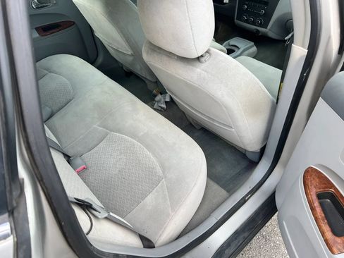 Used 2006 Buick LaCrosse CX FWD image 10