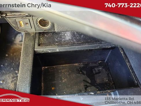 Used 2019 Toyota Camry LE image 19