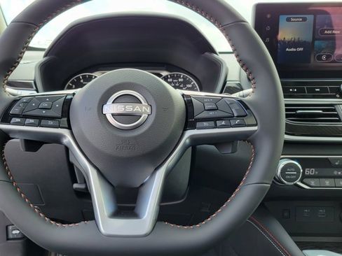 New 2025 Nissan Altima 2.5 SR image 25