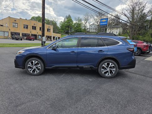 Used 2021 Subaru Outback Limited AWD/4WD image 4