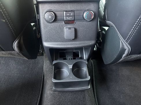 Used 2019 Ford Explorer XLT w/ Equipment Group 202A image 35