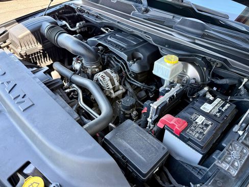 Used 2019 RAM 1500 Big Horn AWD/4WD image 9