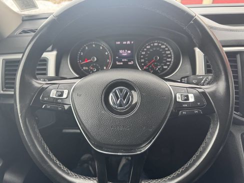 Used 2019 Volkswagen Atlas SE w/ Towing Package image 18