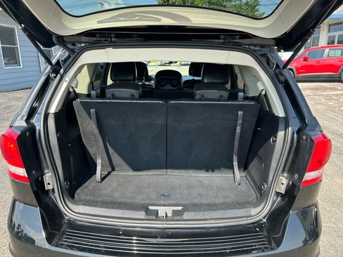 Used 2015 Dodge Journey SXT w/ Flexible Seating Group FWD image 21