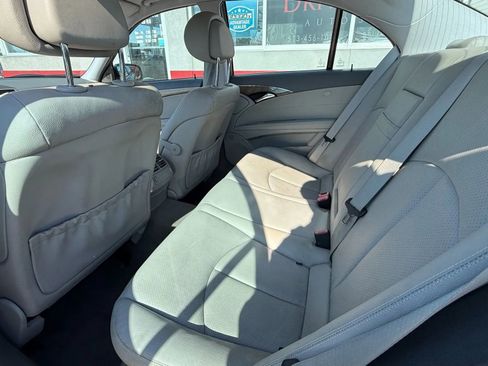 Used 2009 Mercedes-Benz E 350 4MATIC Sedan image 10