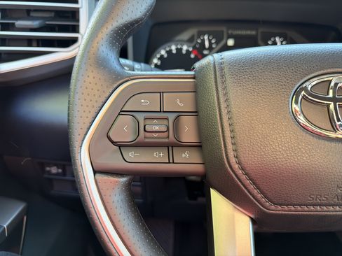 New 2026 Toyota Tundra SR5 AWD/4WD image 18