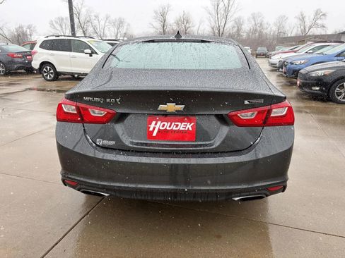 Used 2016 Chevrolet Malibu Premier w/ Driver Confidence Package II image 7