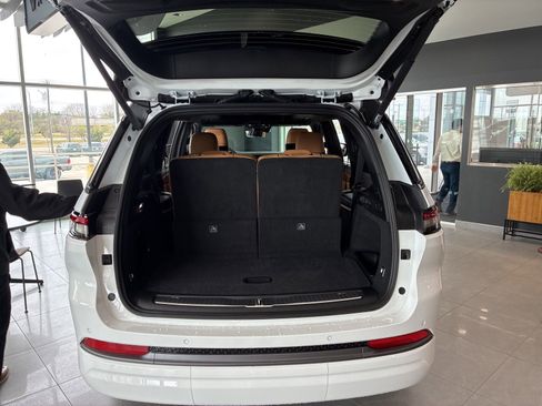 New 2026 Jeep Grand Cherokee L Summit w/ Obsidian Package image 5