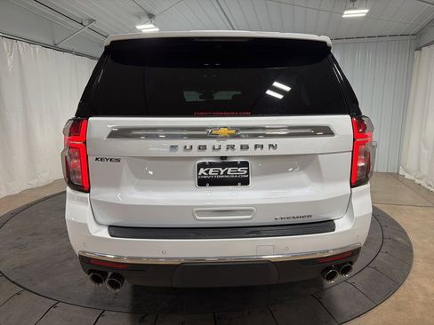 Certified 2023 Chevrolet Suburban Premier image 7