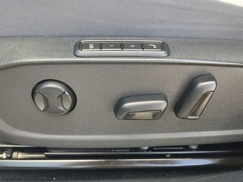 Certified 2021 Volkswagen ID.4 Pro S w/ Gradient Package image 20