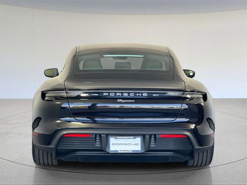 Used 2025 Porsche Taycan image 7