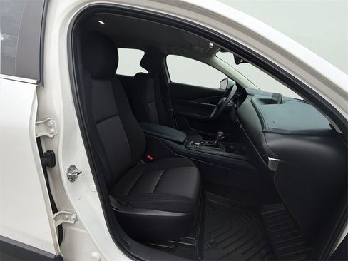 Used 2020 MAZDA CX-30 FWD image 24