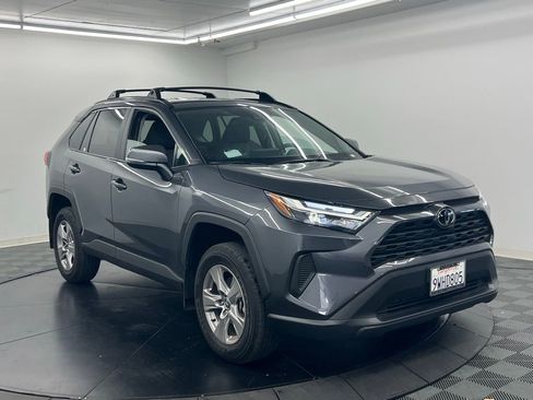 Certified 2025 Toyota RAV4 XLE FWD image 3