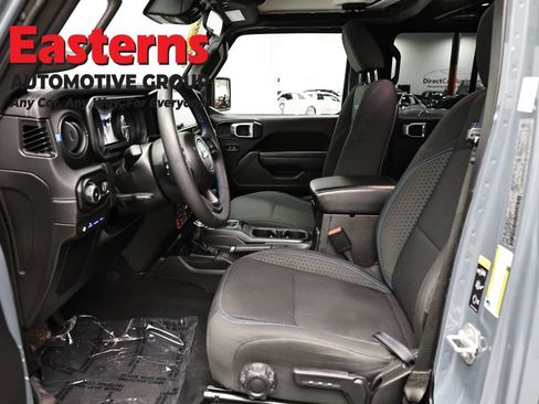 Used 2024 Jeep Wrangler Unlimited Rubicon 4xe image 14