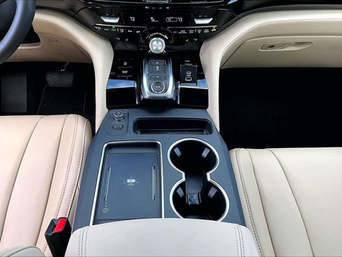 New 2026 Acura MDX SH-AWD image 19