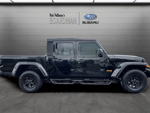 Used 2023 Jeep Gladiator Sport AWD/4WD image 3