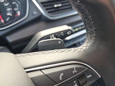 Used 2022 Audi Q5 2.0T Premium image 17