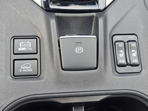 Certified 2023 Subaru Crosstrek Hybrid w/ Moonroof Package w/Navigation AWD/4WD image 18
