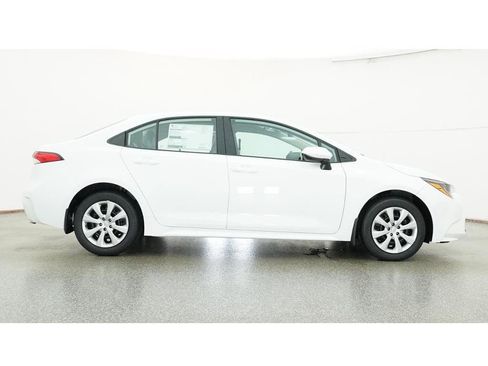 New 2026 Toyota Corolla LE FWD image 27
