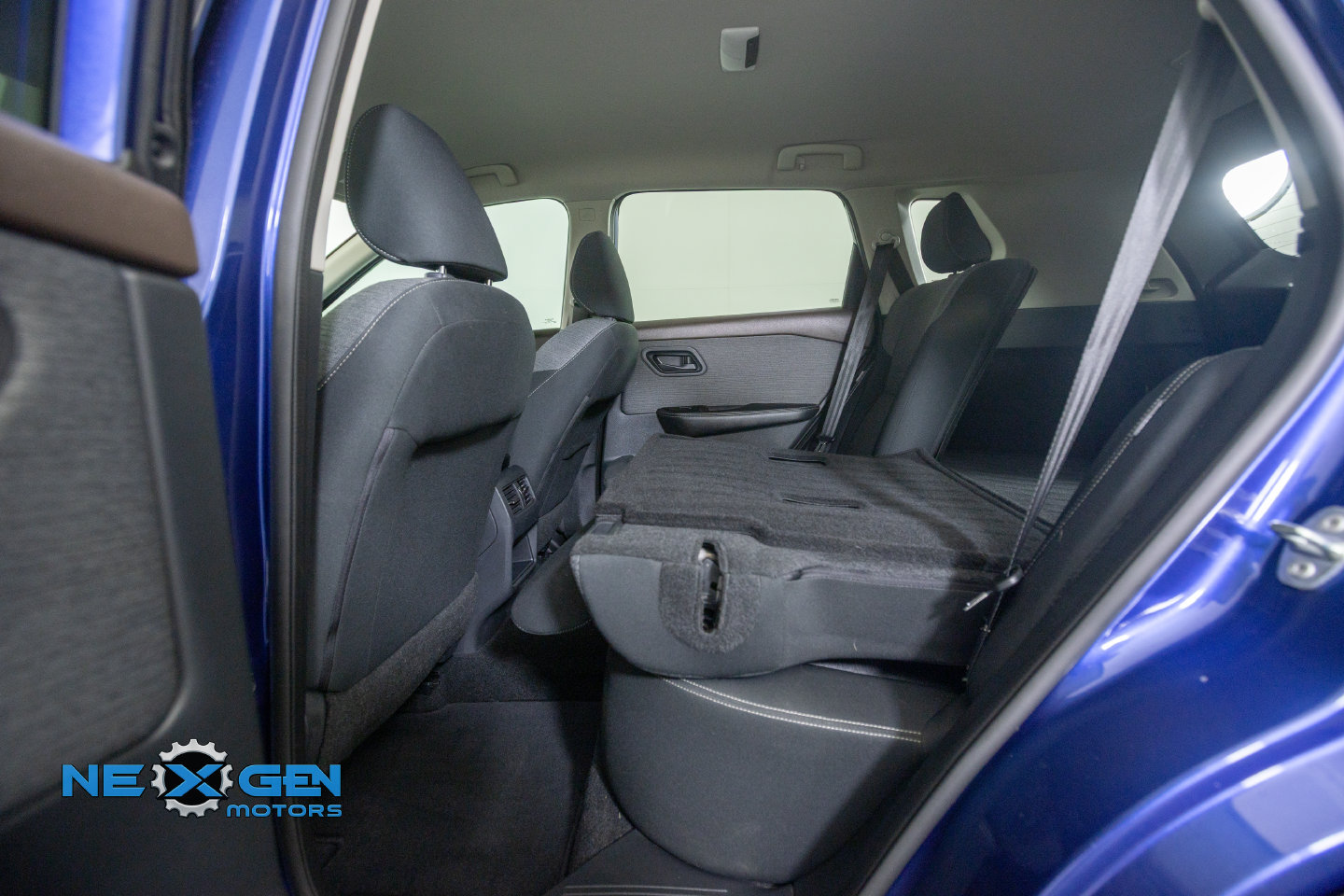 Used 2021 Nissan Rogue S AWD/4WD image 31