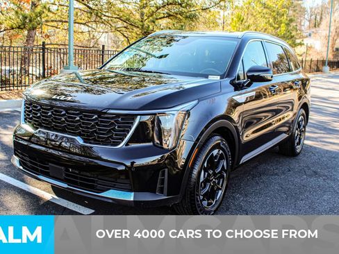 Used 2024 Kia Sorento S image 3