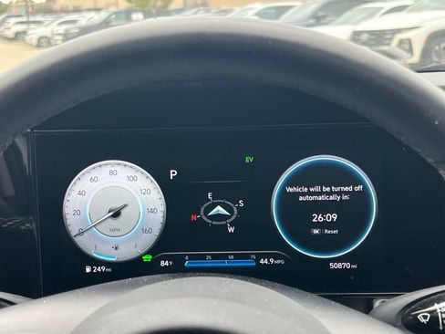 Certified 2021 Hyundai Elantra Limited FWD image 30