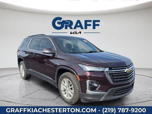 Used 2023 Chevrolet Traverse LT FWD image 11
