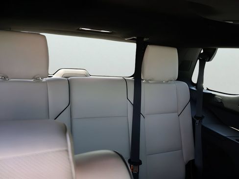 Used 2021 Cadillac Escalade Sport w/ Driver Assist Tech Package AWD/4WD image 15