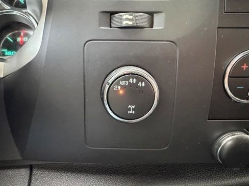 Used 2011 Chevrolet Silverado 1500 LT w/ All-Star Edition AWD/4WD image 21