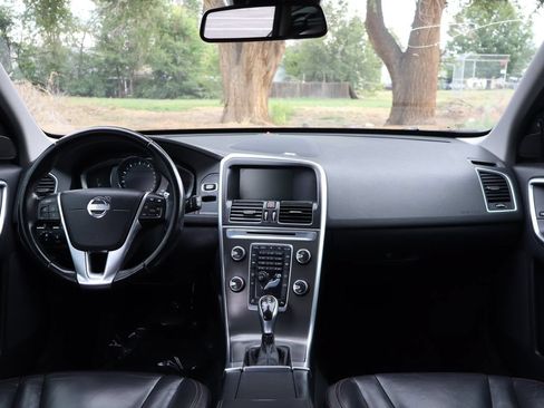 Used 2014 Volvo XC60 T6 AWD/4WD image 16