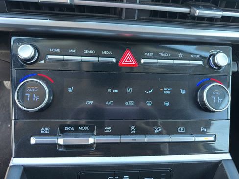 Used 2024 Hyundai Santa Fe SEL image 21