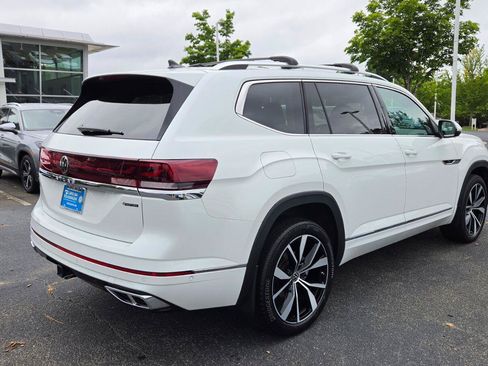 Used 2024 Volkswagen Atlas SEL Premium R-Line AWD/4WD image 6