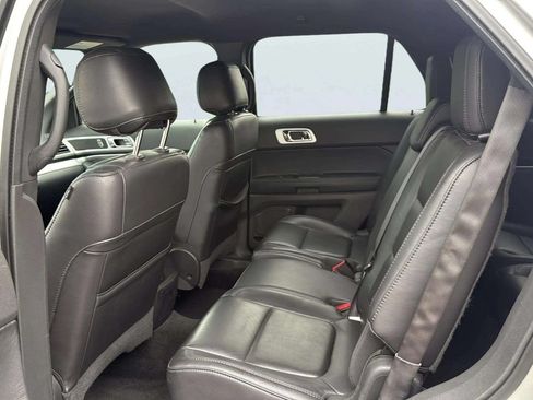 Used 2013 Ford Explorer XLT AWD/4WD image 16