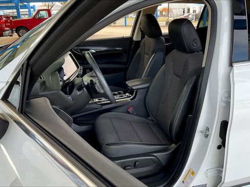 Used 2022 Buick Envision Preferred image 7